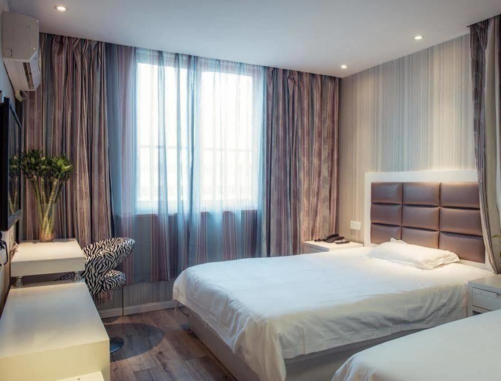 Milan Fashion Hotel Deqing Exterior foto