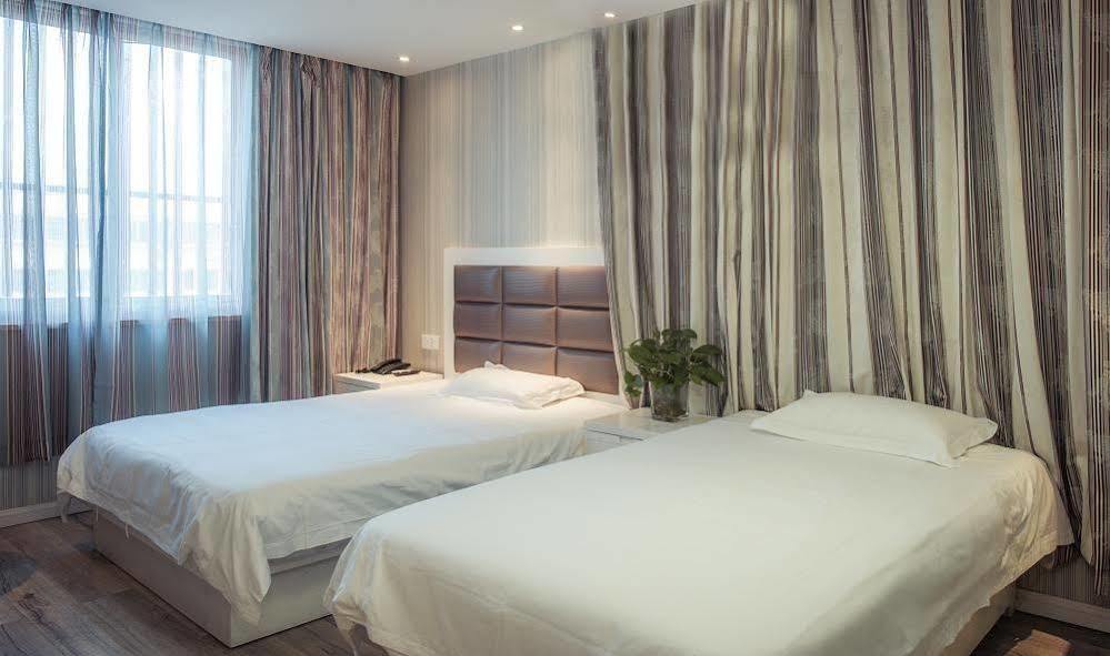 Milan Fashion Hotel Deqing Exterior foto